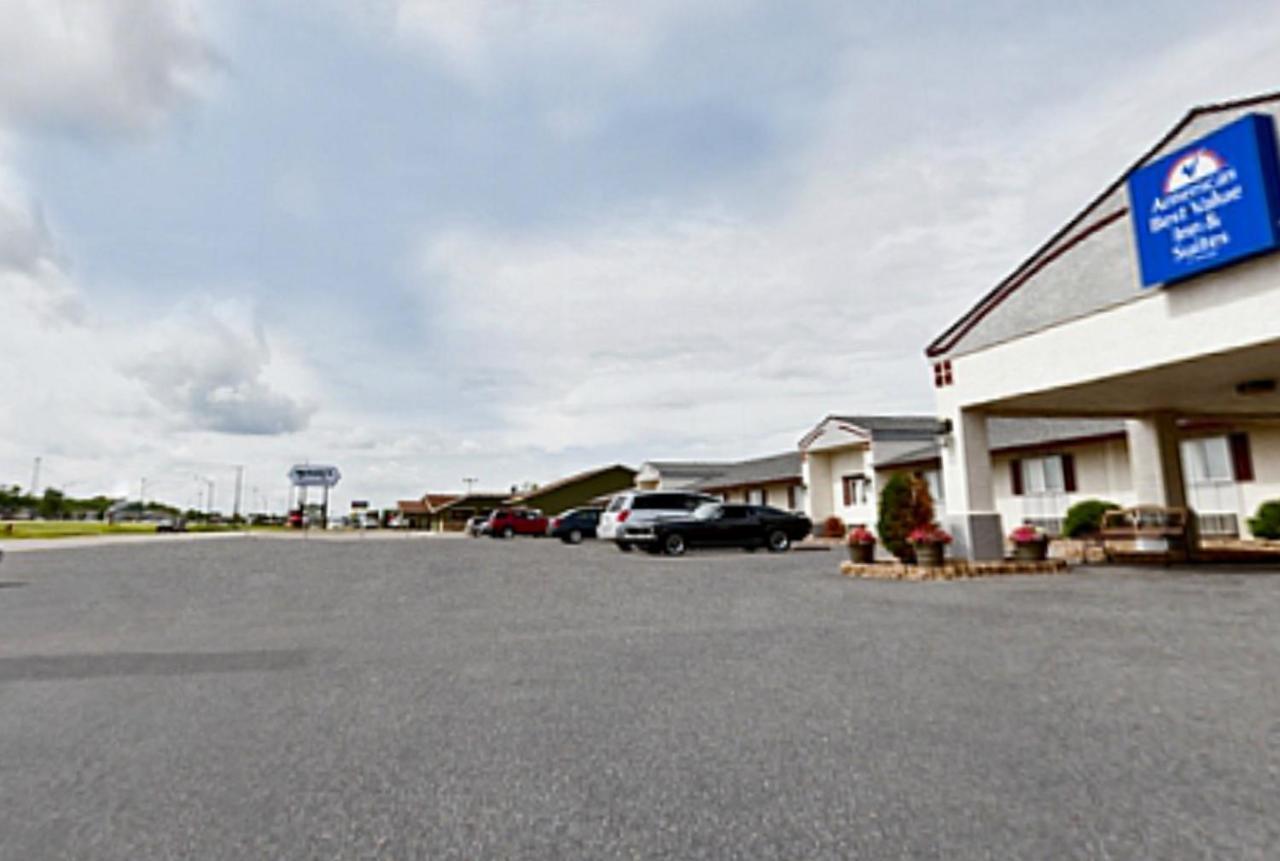 Americas Best Value Inn & Suites Тіф-Рівер-Фолс Екстер'єр фото