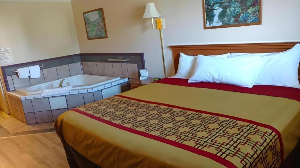 Americas Best Value Inn & Suites Тіф-Рівер-Фолс Екстер'єр фото