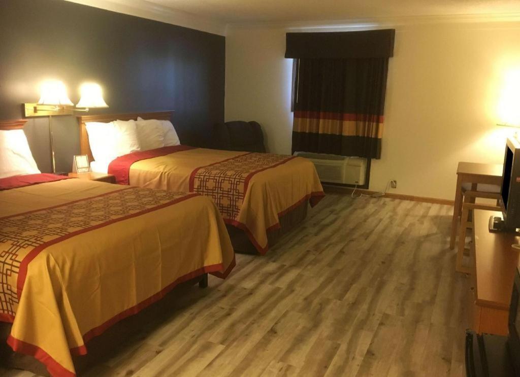 Americas Best Value Inn & Suites Тіф-Рівер-Фолс Екстер'єр фото